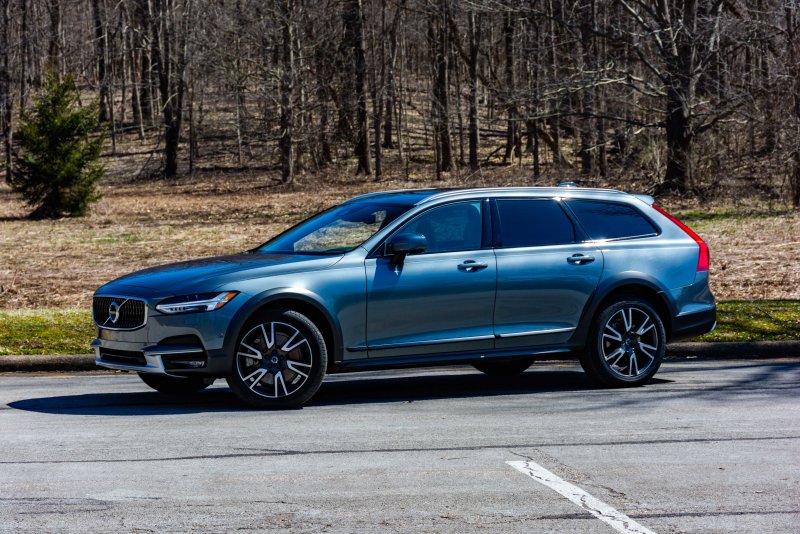 Volvo v90 Cross Country багажник