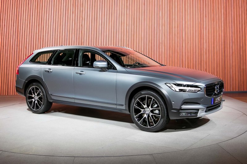 Volvo v90 Cross Country 2016