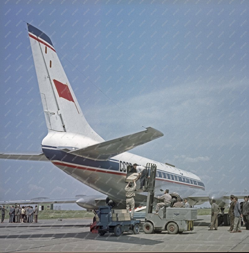 Самолет ту 124