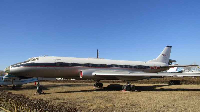 Ту 124