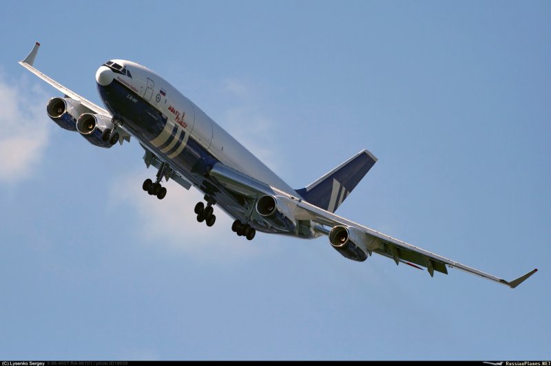 Ту 204 салон