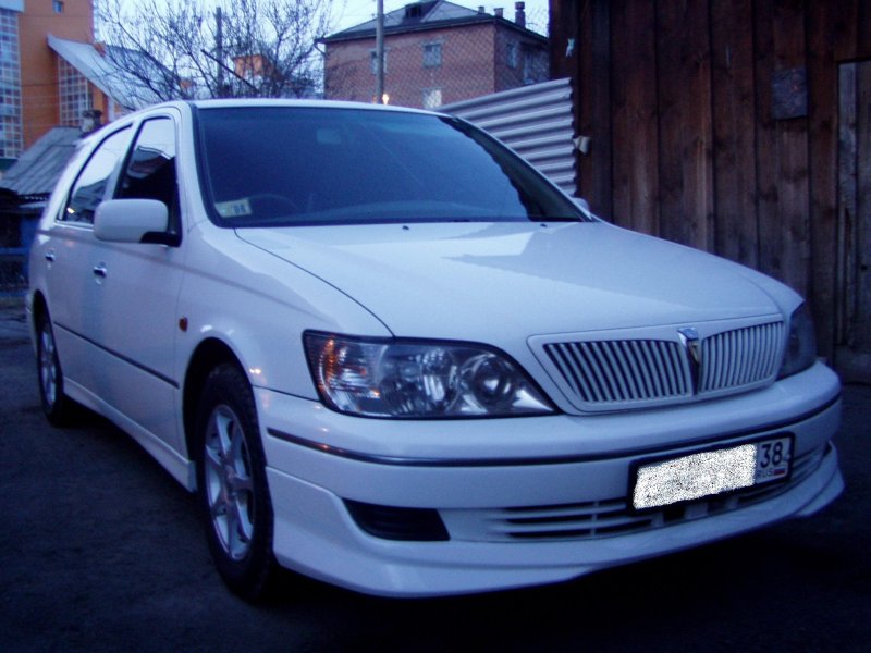 Toyota Vista Ardeo 2001