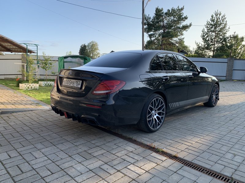Mercedes e class r20