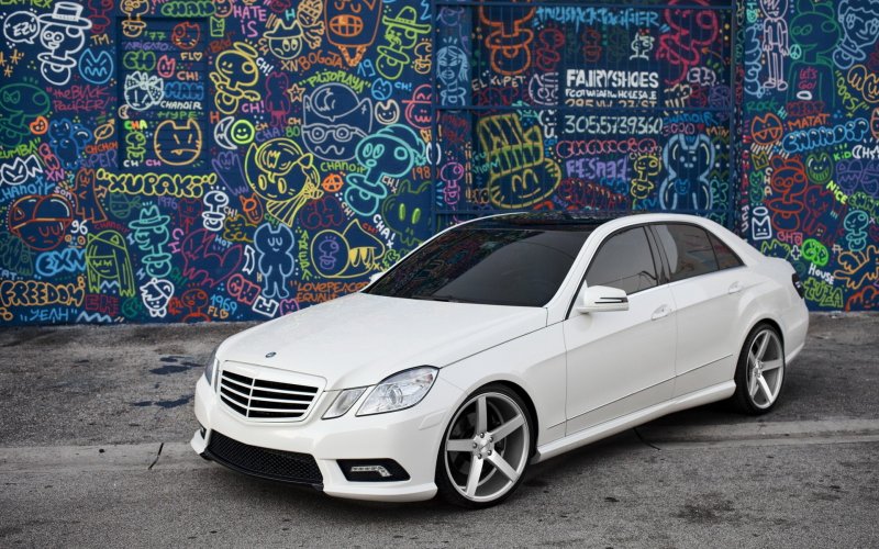 Белый Мерседес e200 w212