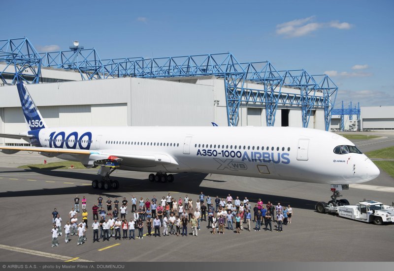Самолет Airbus a350