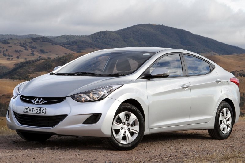 Hyundai Elantra 200