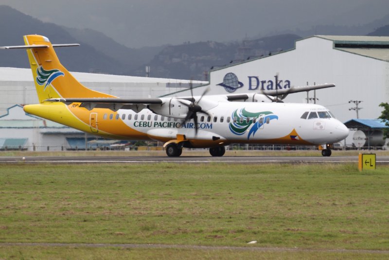 ATR ATR 72 самолет