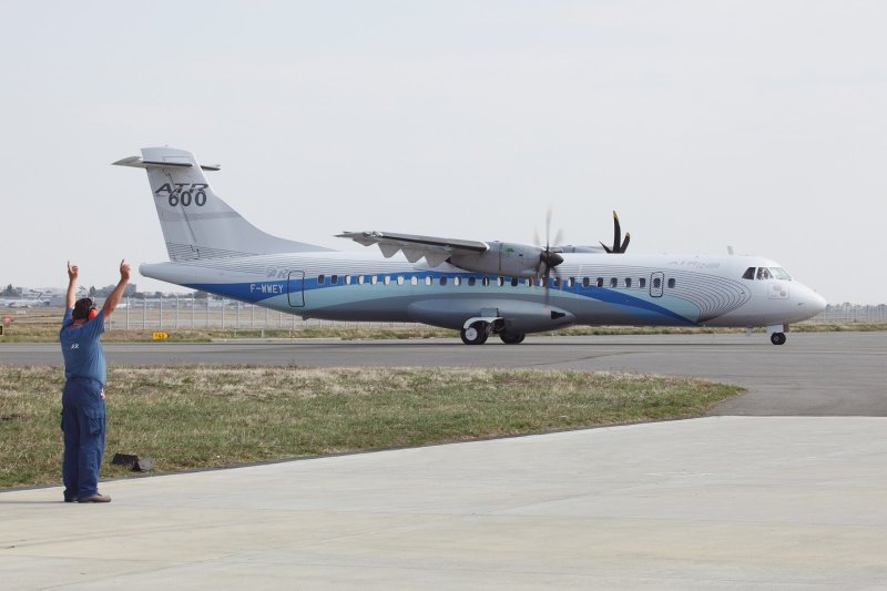 ATR 42-500 салон