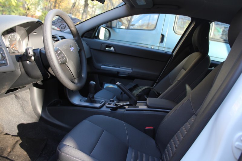 Volvo s40 II салон