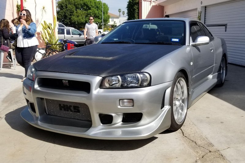 Nissan Skyline r34 пола Уокера
