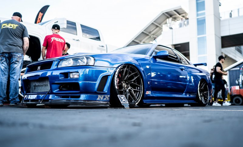 Nissan GTR r34 и r35