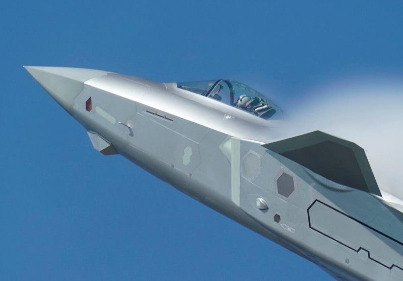 Chengdu j-20 кабина
