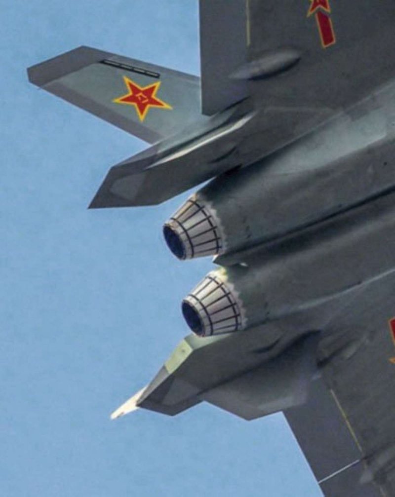 Истребитель-невидимка j-31