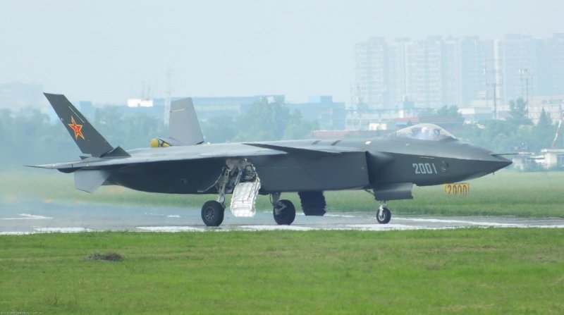 Самолет Chengdu j-20
