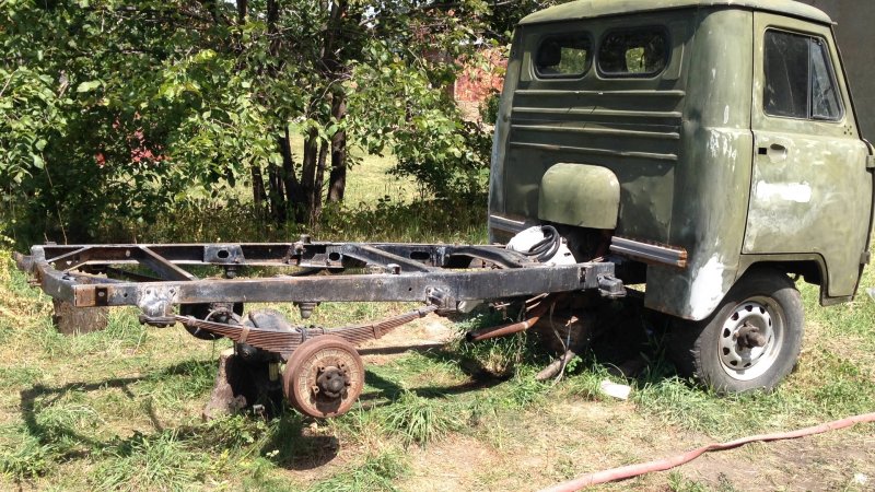 Шасси УАЗ 3303