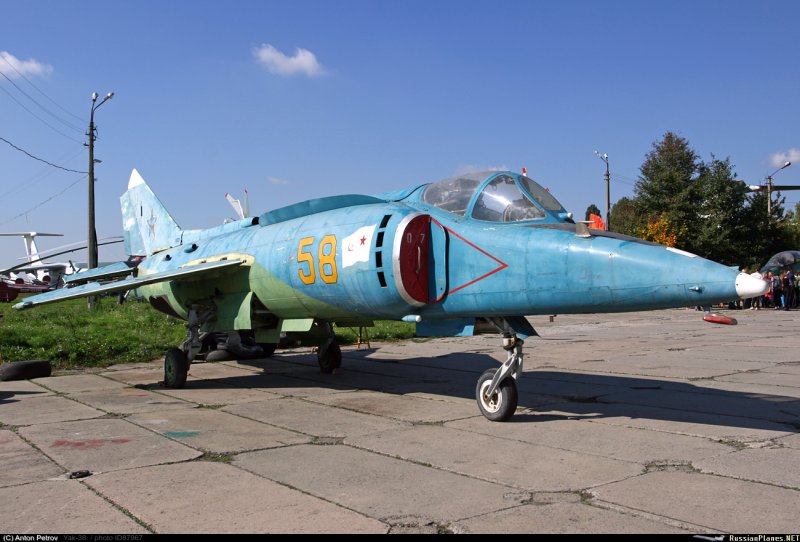 Як 38 Антей