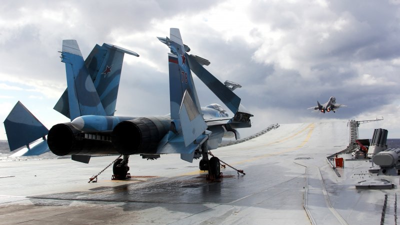 Су-33 взлёт