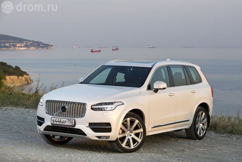 Белый Вольво xc90 новый