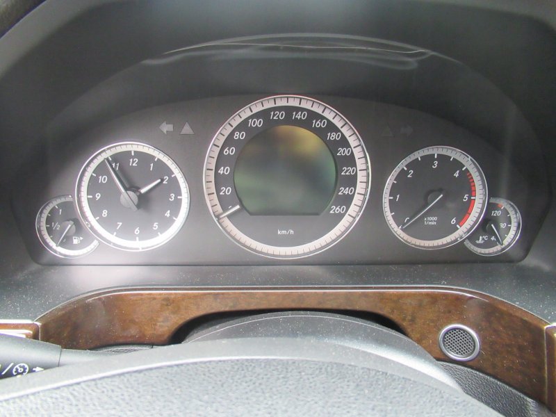 Панель приборов Mercedes w211 бензин