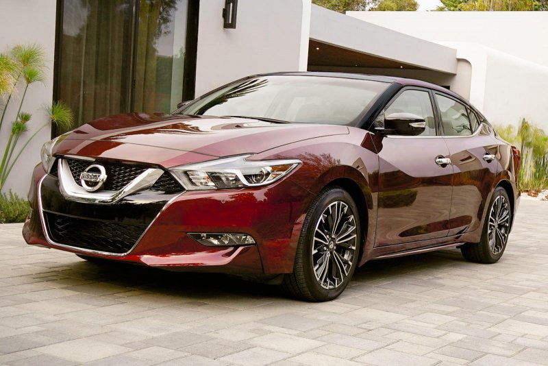 Nissan maxima a36