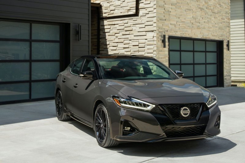 Nissan maxima 2021
