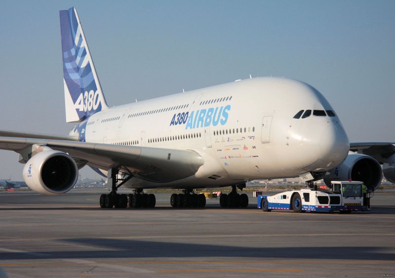 Эйрбас 380