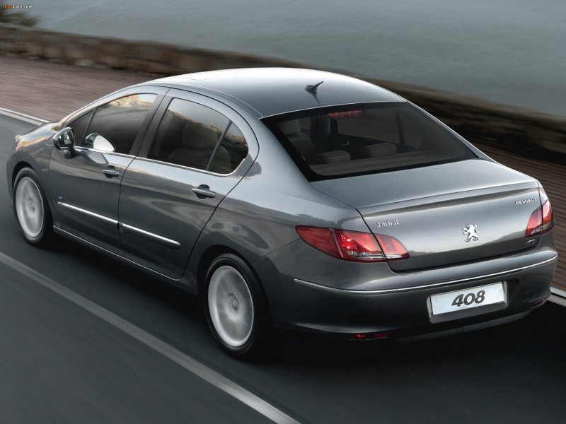 Peugeot 408 2015