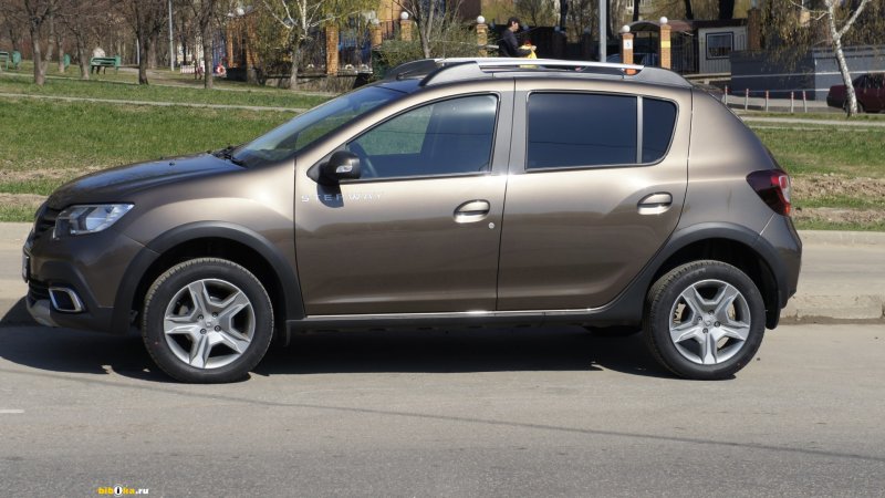 Renault Sandero Stepway салон Life