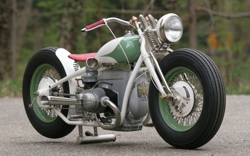 R18 Bobber