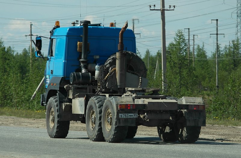 Тюнингованный Урал 44202