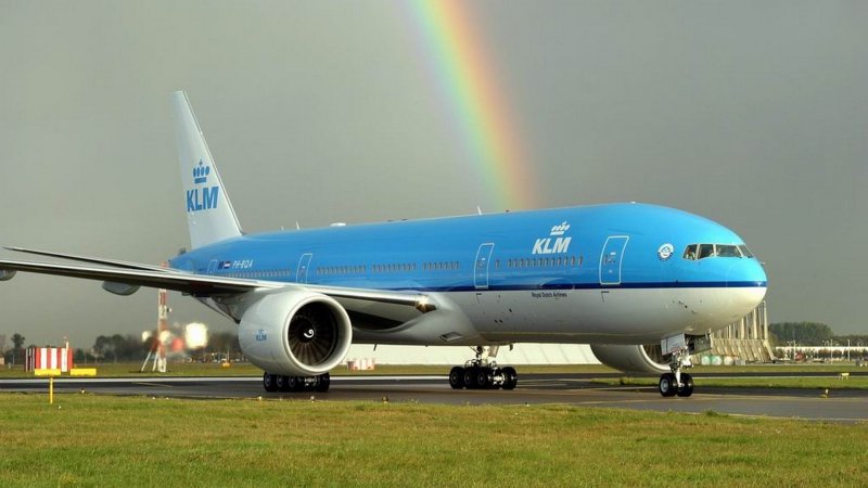 Пассажирский Боинг 747