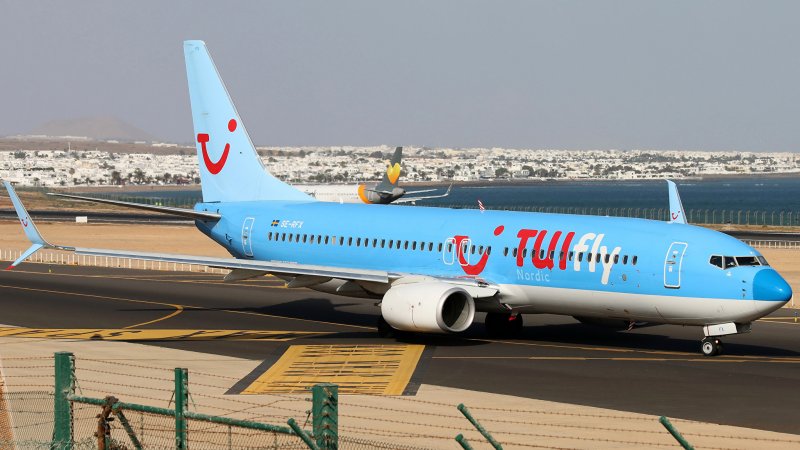 Пассажирский самолет Боинг 737