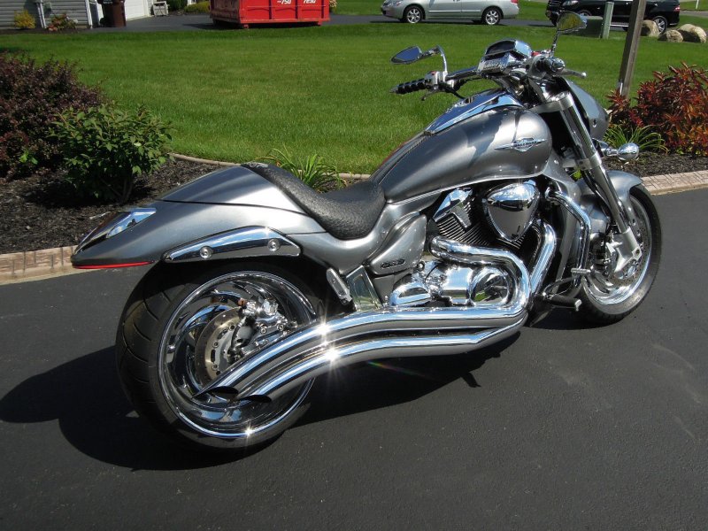 Suzuki Boulevard m109r
