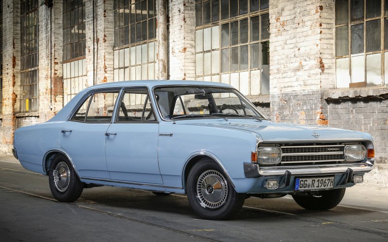 Opel Rekord седан 1967