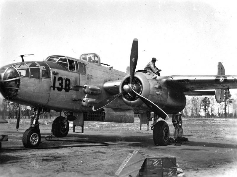 Бомбардировщик б-25 Митчелл