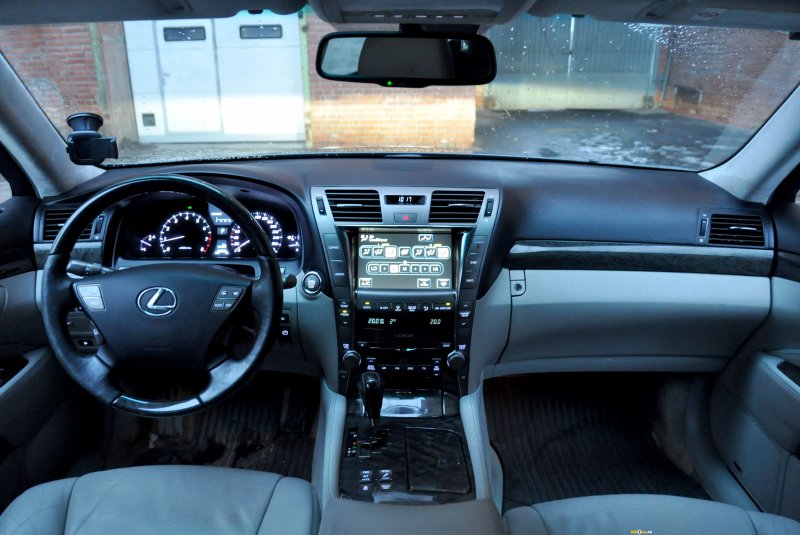 Lexus ls460 2007