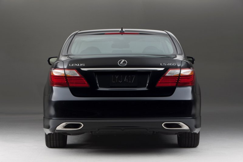 Лексус ls460 сзади
