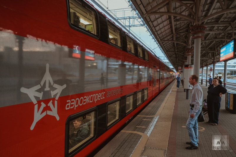 Поезд Siemens Desiro Ласточка