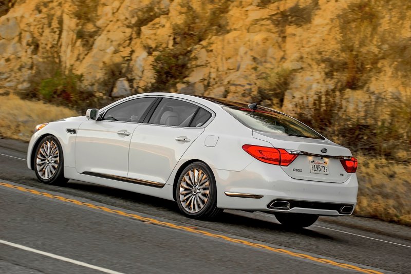 Kia k900 2015