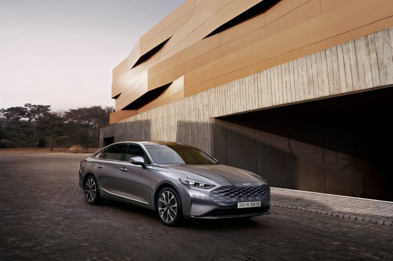 Kia k8 2022