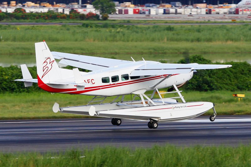 Цессна 208