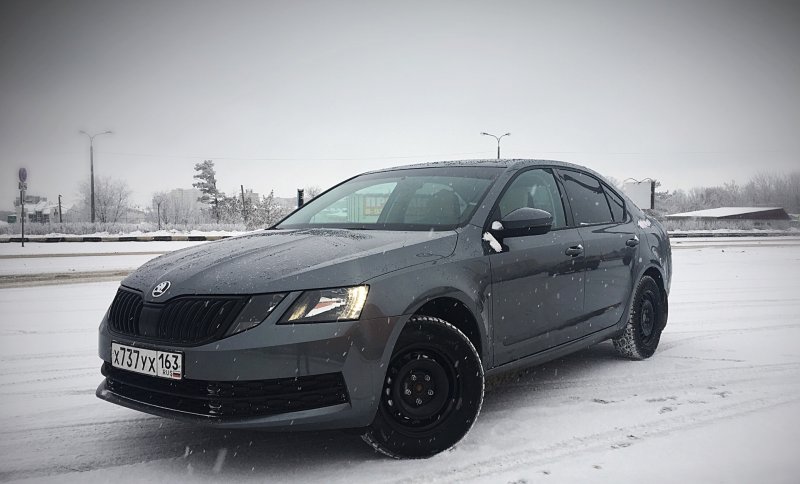 Škoda Octavia a7 черная
