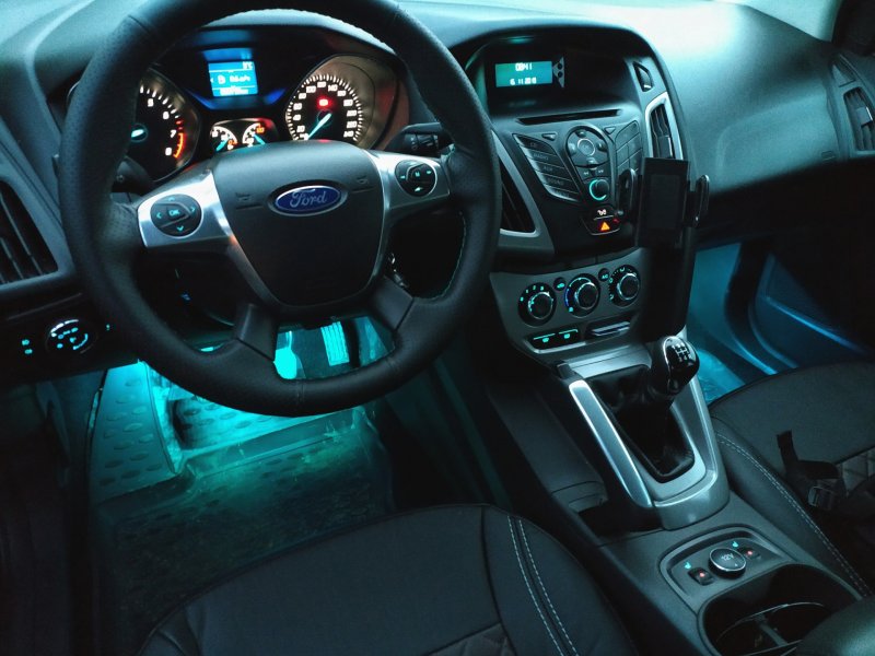Ford Focus 3 хэтчбек 2012 подсветка