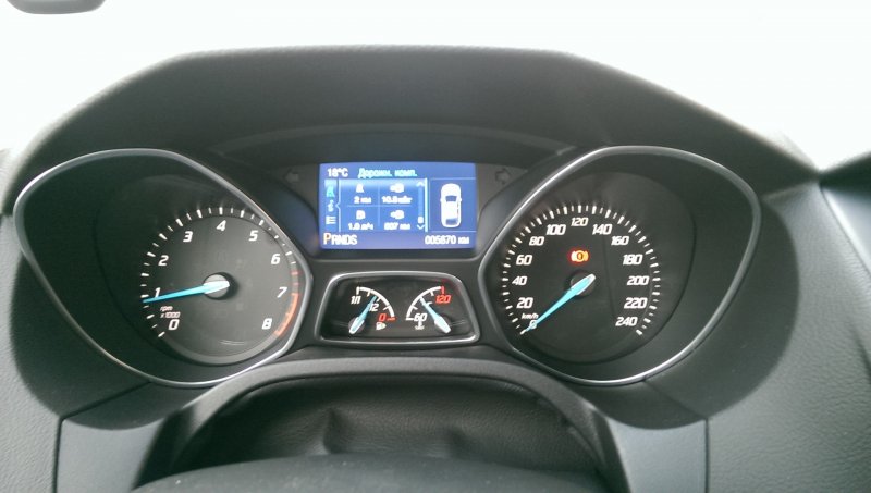 Ford Focus 3 приборная панель
