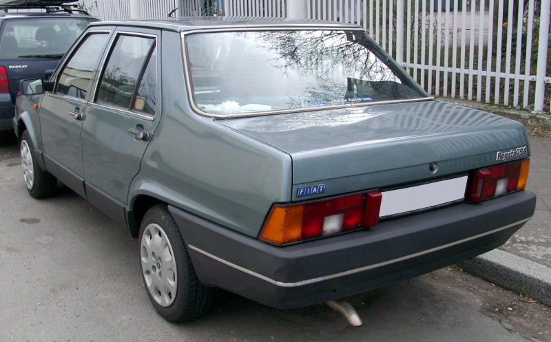 Машина Fiat Regata
