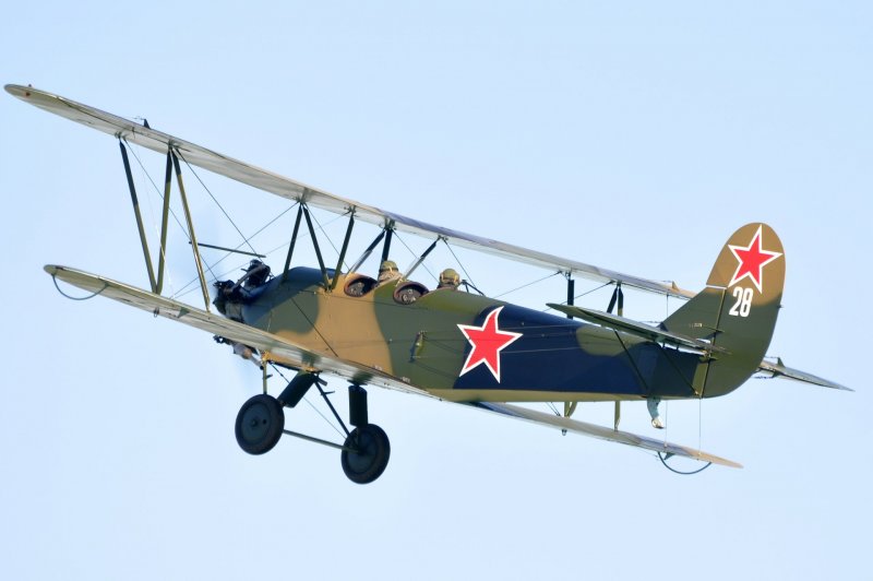 У-2 биплан
