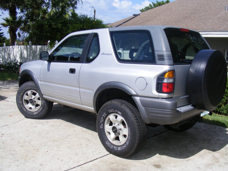 Isuzu amigo 2
