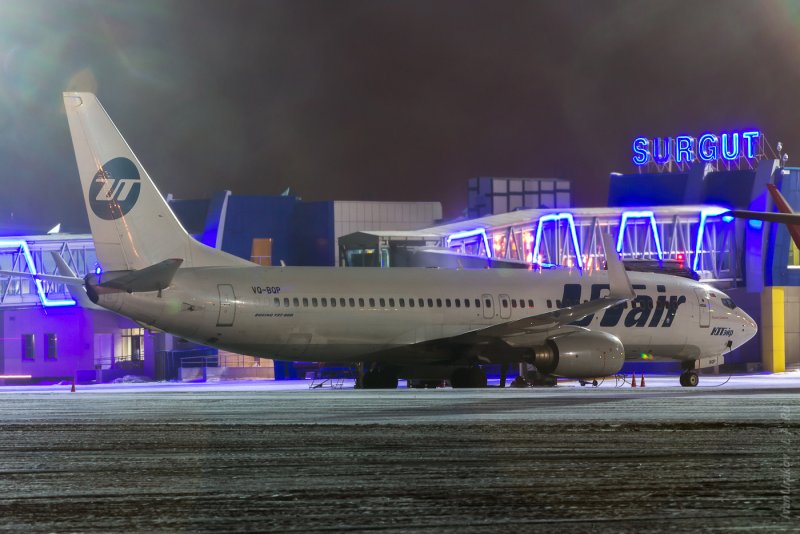 Boeing 734 UTAIR