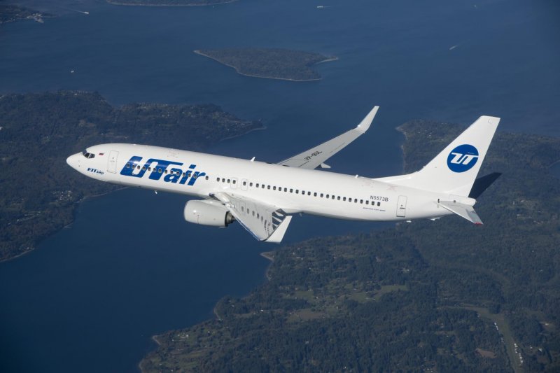 Авиакомпания UTAIR Боинг 737
