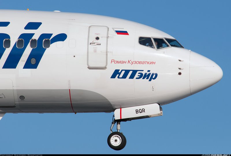 Боинг 737 800 ЮТЭЙР Виктор Муравленко